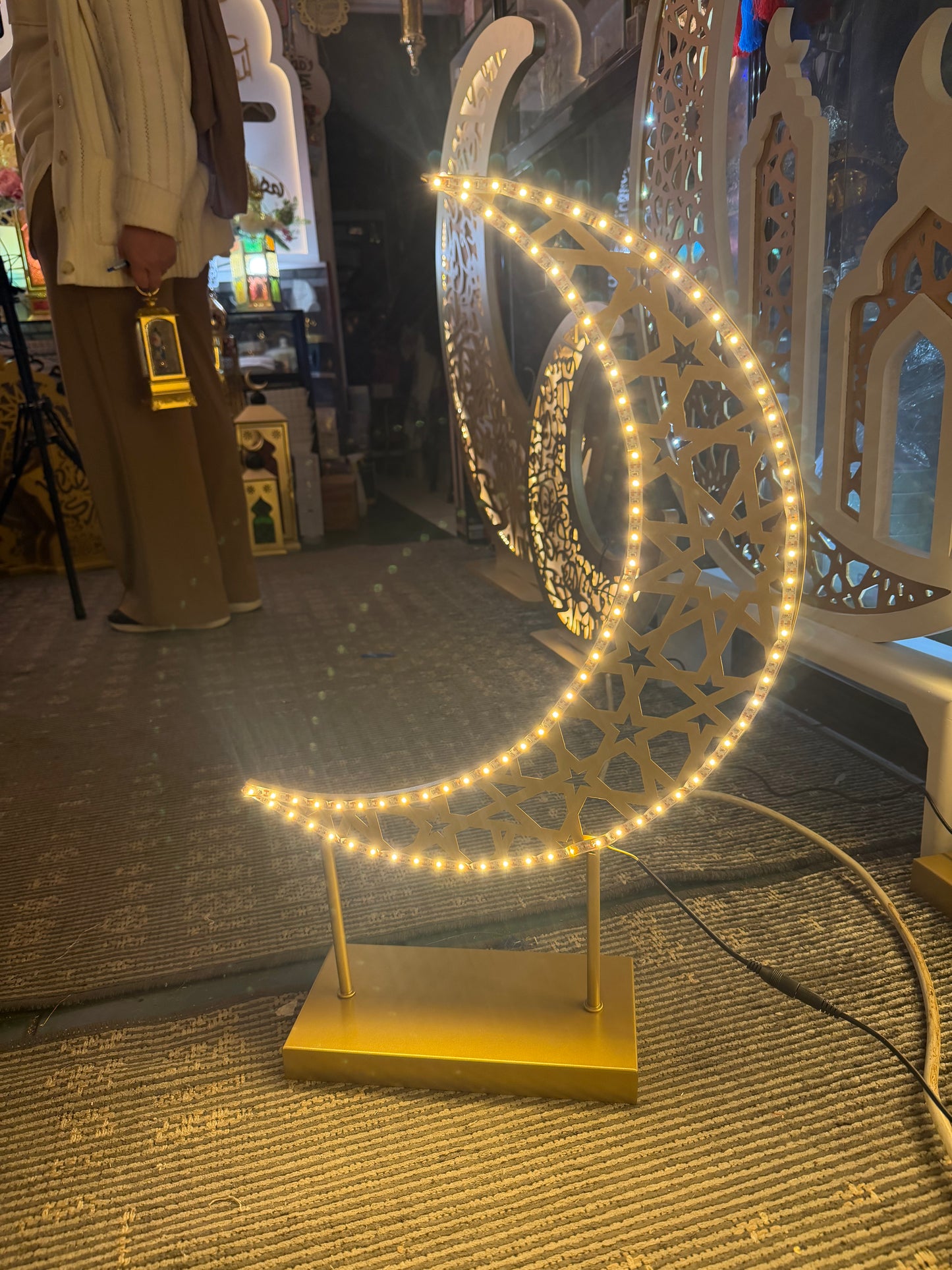 Small crescent that can Hang items on it