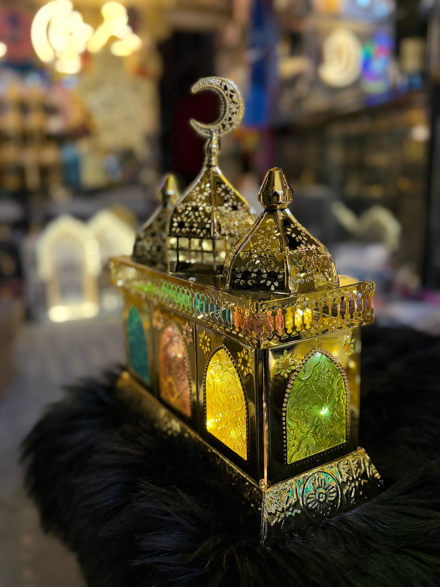 Triple Ramadan Fanoos with light