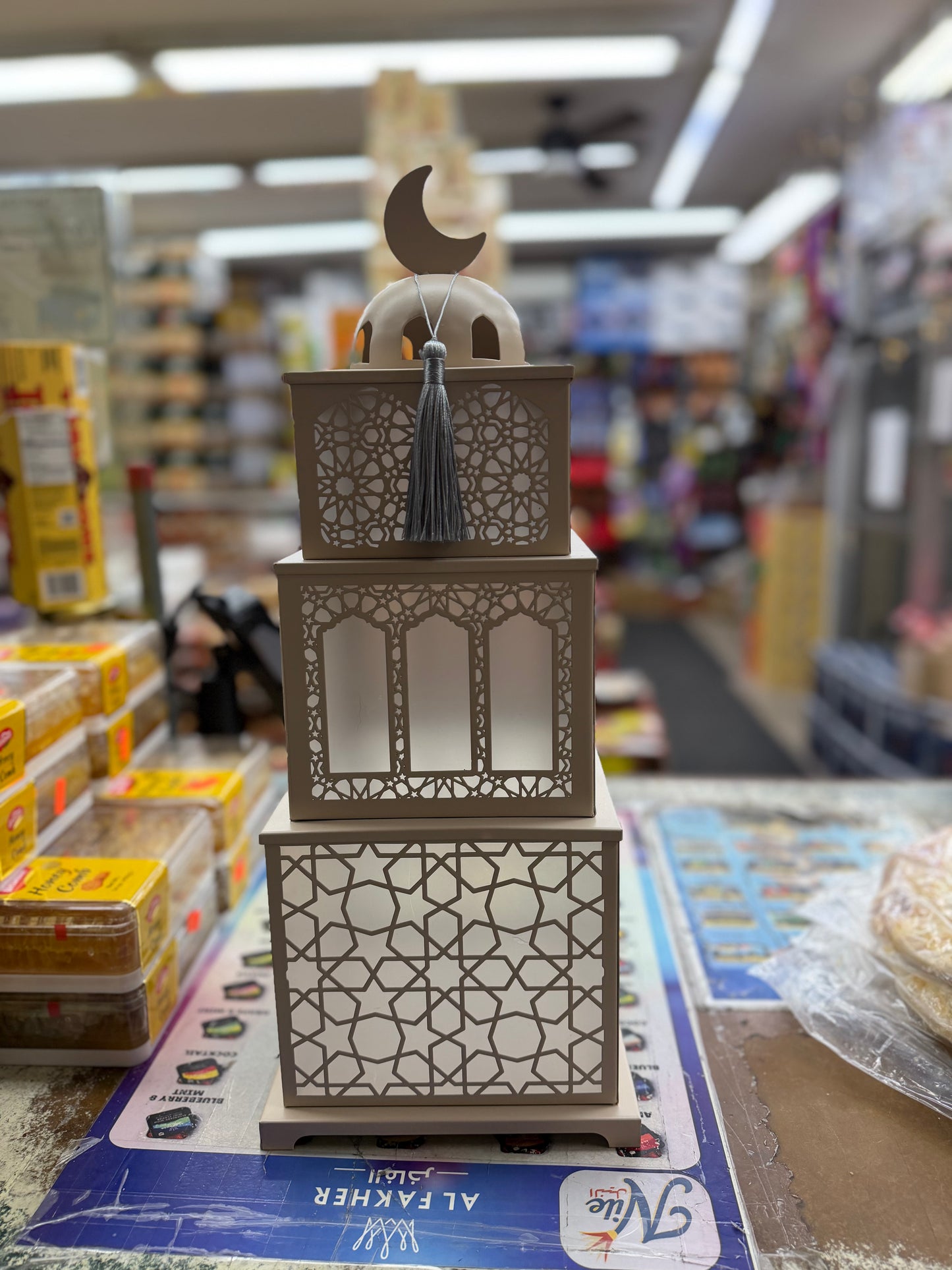 3 Part Mosque Tower Decorative Islamic Ornament with Intricate Patterns and Tassel Detail