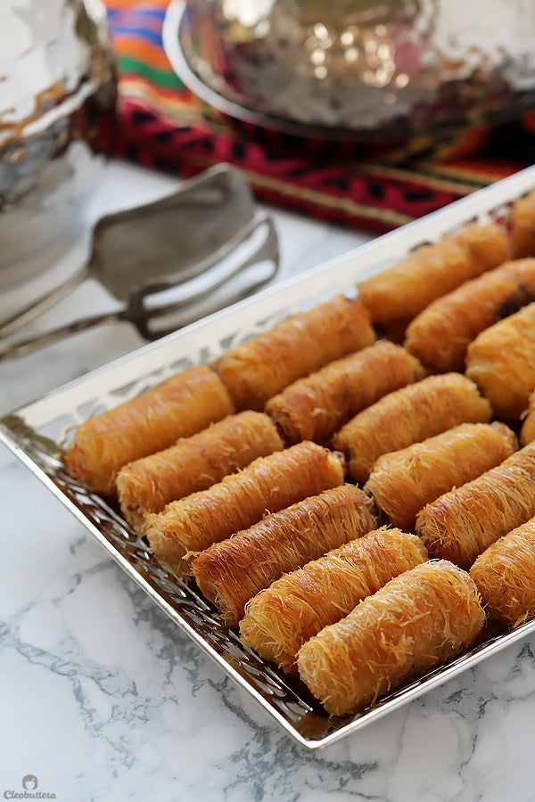 Kunafa Rolls Plate