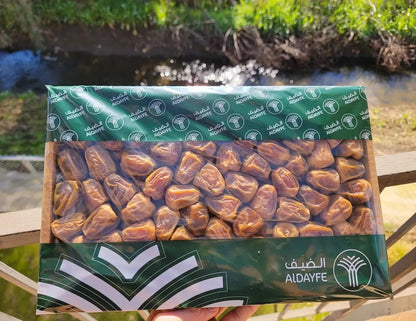 تمر سكري مفتل (٣ كيلو)  Sukkari Dates 3 Kilos (6.6 lbs)